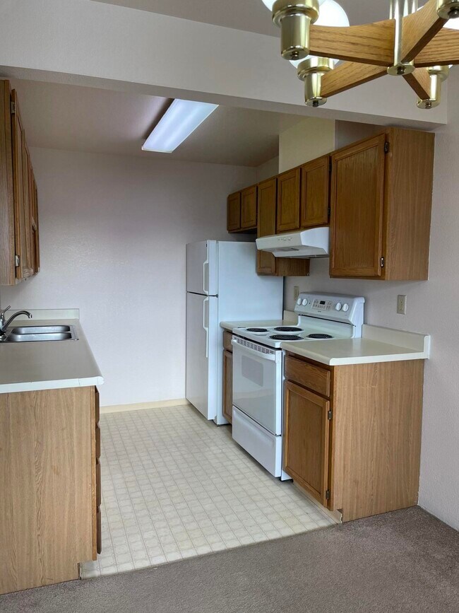 Building Photo - 3570 W Dimond Blvd