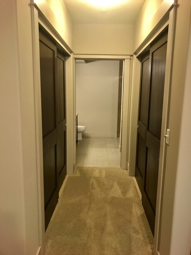 Foto del edificio - Copperleaf Condo
