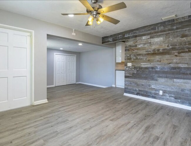 Building Photo - Leila Ave