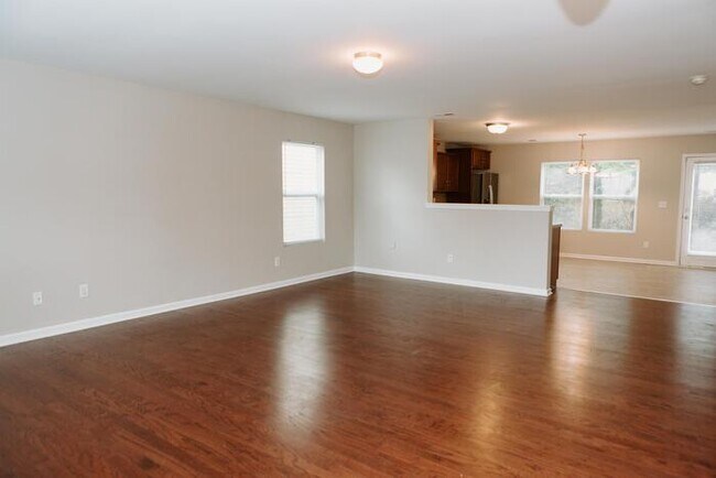 Building Photo - 1327 Phil O'Neil Dr