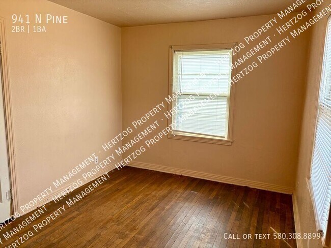 Foto del edificio - 941 N Pine-