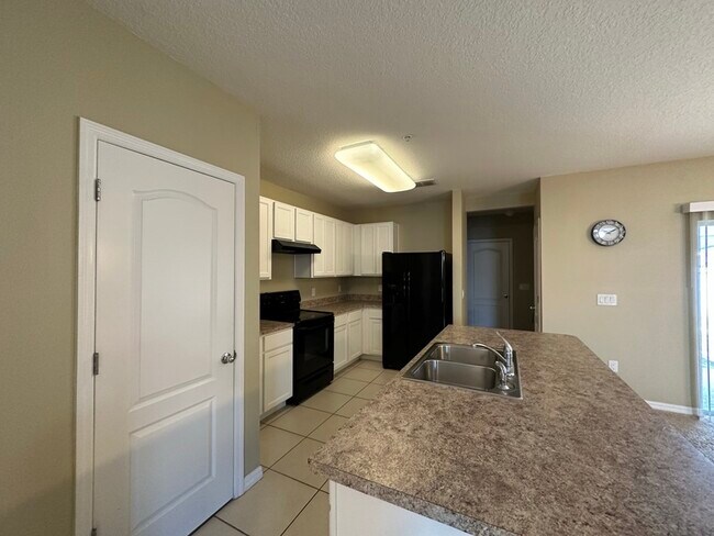 Foto del edificio - 1630 Hawksbill Ln