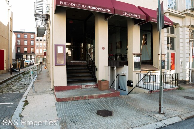 Foto del edificio - Studio, 1 bath Apartment - 33 S 3rd Street