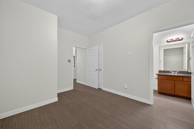 Building Photo - 4413 Koehler St