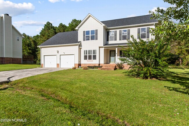 Building Photo - 309 E Regent Ct