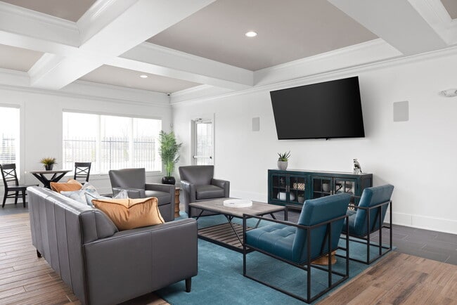 Building Photo - Union Club Apartments