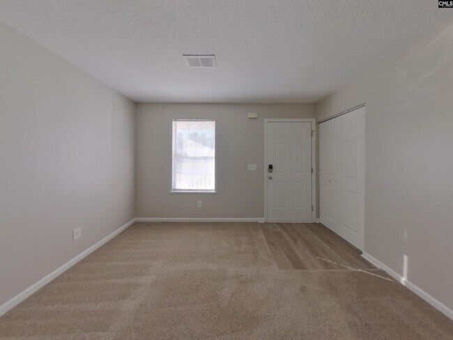 Building Photo - 208 Denby Cir