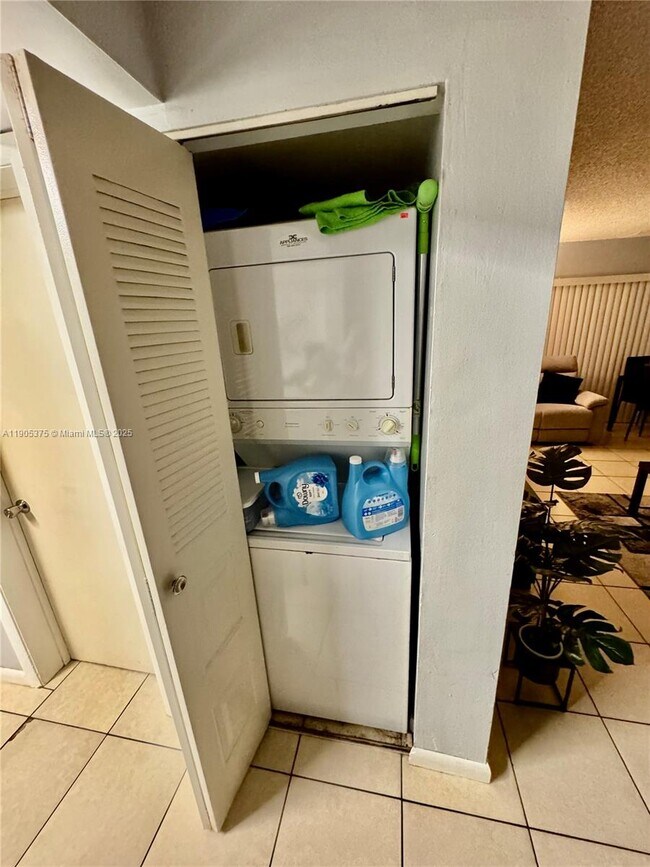 Foto del edificio - 15201 SW 80th St