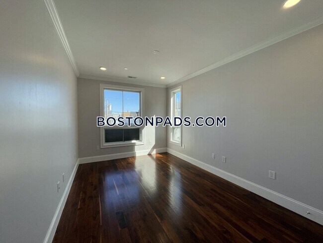 Foto del edificio - 519 Broadway