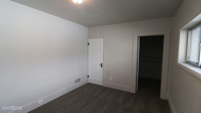 Building Photo - 2 br, 1 bath House - 415 7th Ave S
