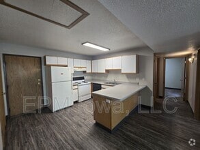 Building Photo - 64 Miller Ave SW