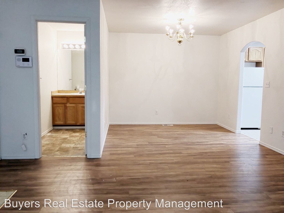 Foto principal - 8040 E 32nd Ave