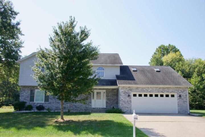 Primary Photo - 3005 W Alveria Dr