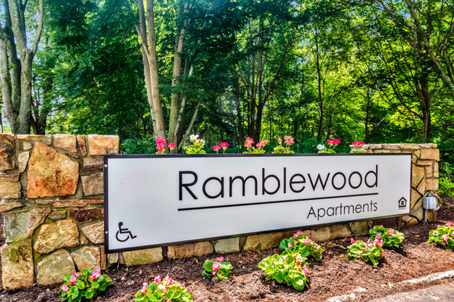 Foto del edificio - Ramblewood Apartments