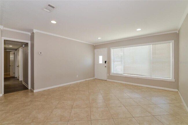Foto del edificio - 509 Roy Blvd