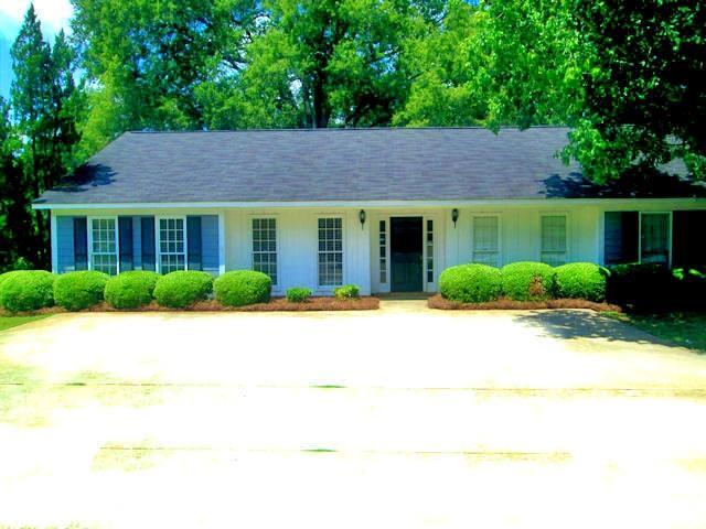 Primary Photo - 2601 Colonial Dr