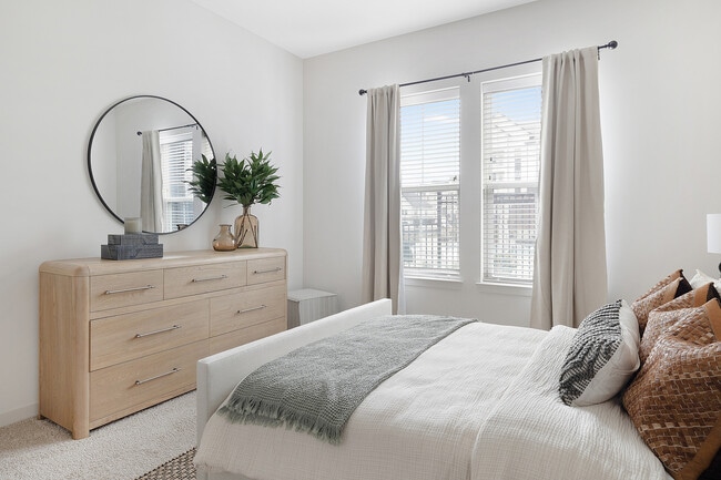 Building Photo - Livano Springdale