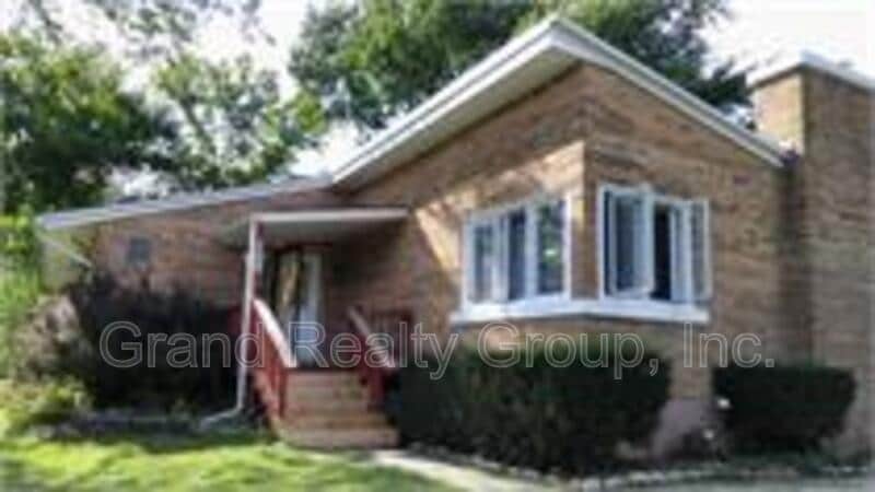 Primary Photo - 880 Ferndale St