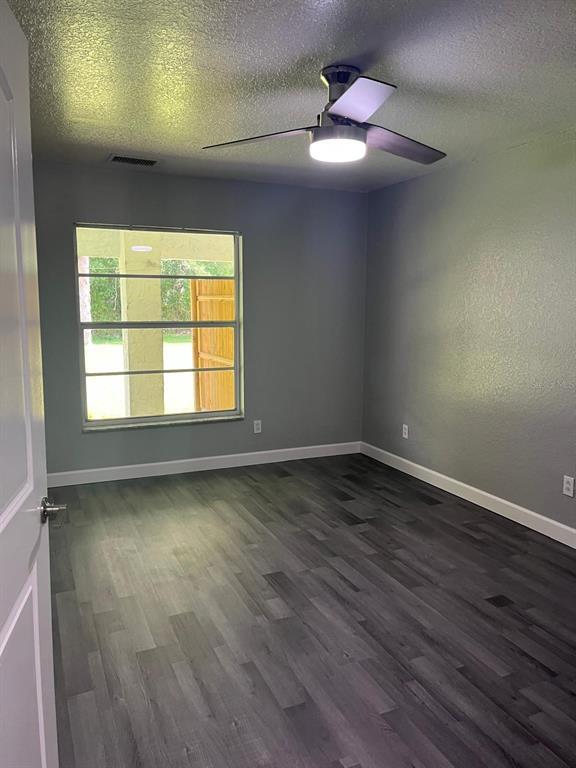Building Photo - 1527 Hardway Ct