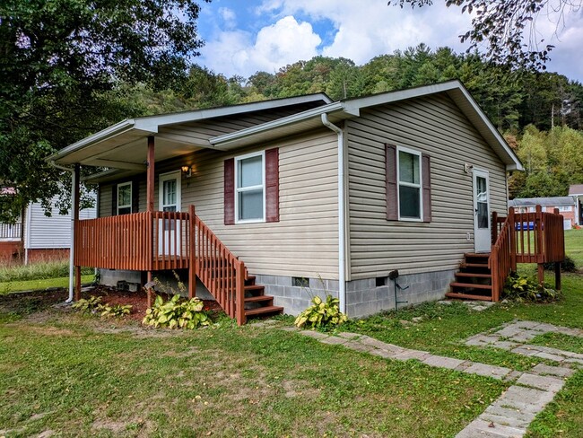 Foto del edificio - 34 Blackstone Ln