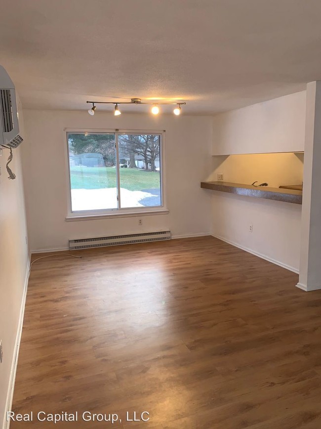 Foto del edificio - 2 br, 1 bath House - 47 Commons Dr.