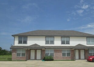 Building Photo - 809 Leifester Cir