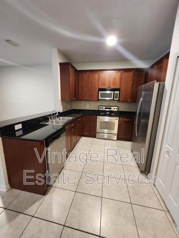 Building Photo - 9333 Stone River Pl