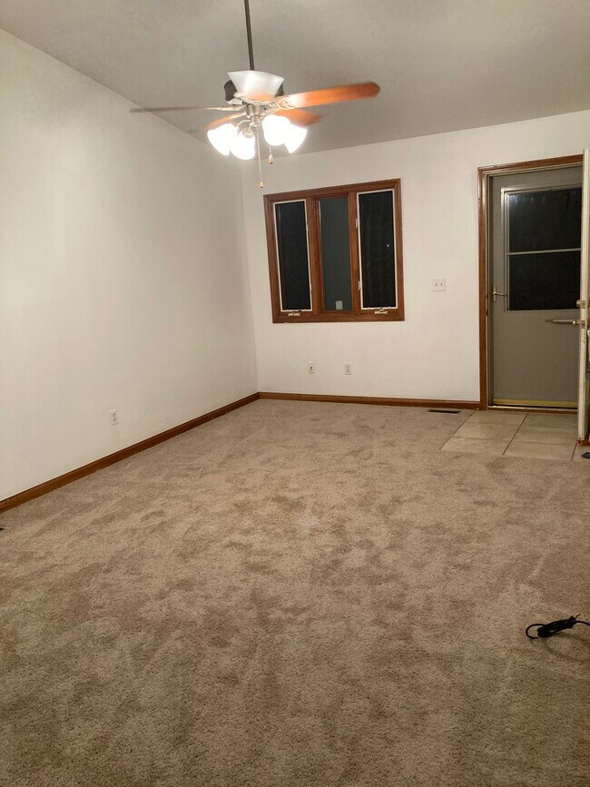 Building Photo - 2723 Blossom Ave