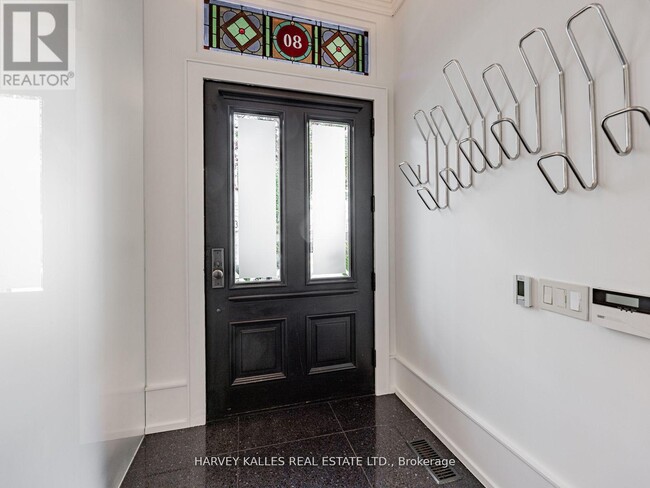 Building Photo - 80 Hazelton Ave