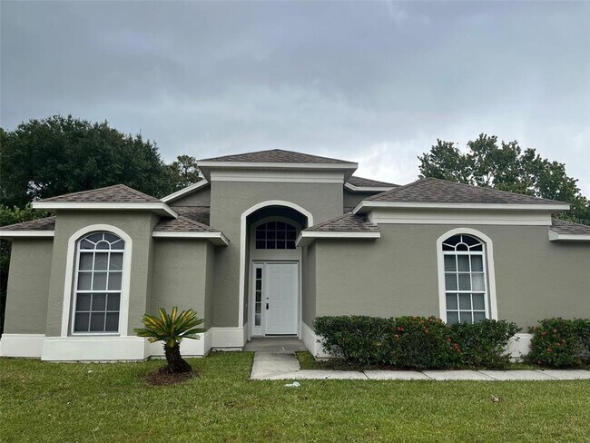 Building Photo - 4151 Forest Island Dr