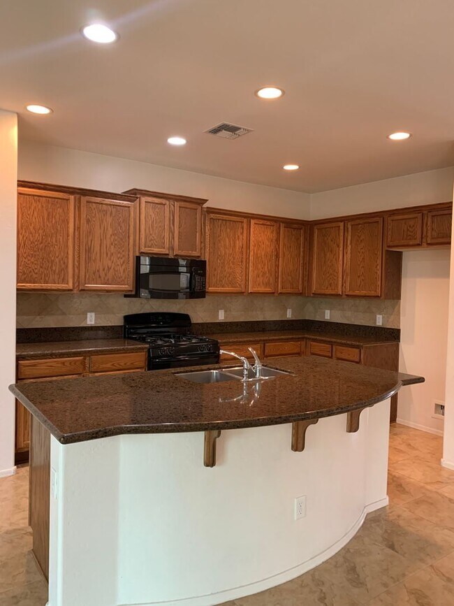 Foto del edificio - AVAILABLE NOW IN OLD STONE RANCH!!!!
