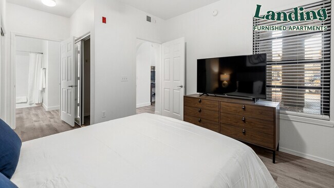 Foto del edificio - 7455 N 95th Ave