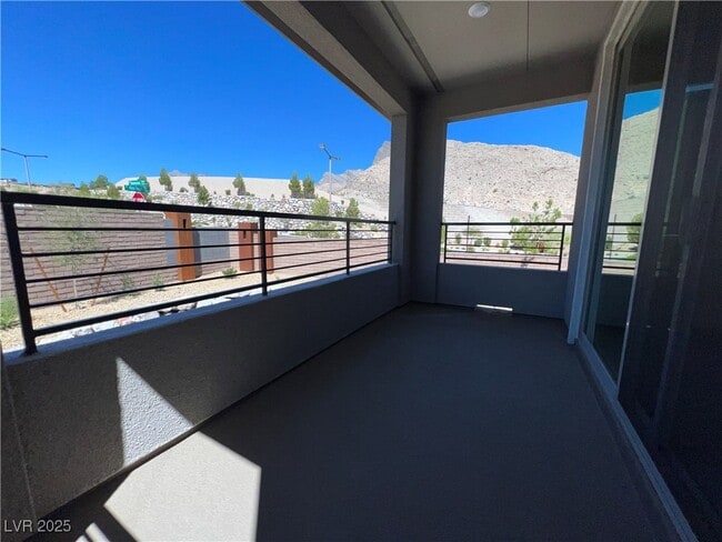 Building Photo - 11487 Contour Ave