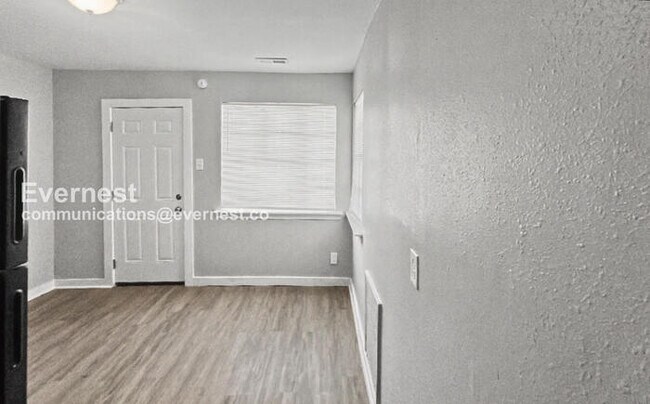 Foto del edificio - 1012 4th Ave W