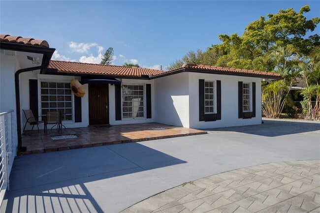 Foto del edificio - 641 SW 8th Ave