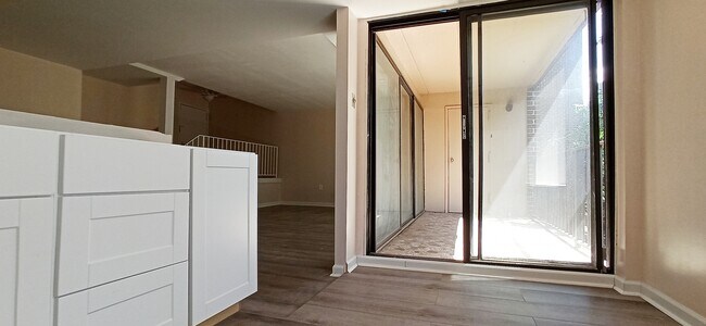 Foto del edificio - 124 Roberts Ln