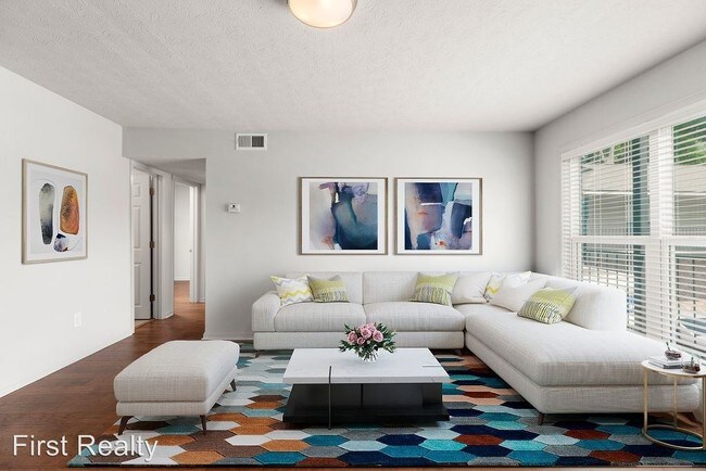 Foto del edificio - 1 br, 2 bath Apartment - 304 E. Glenn Ave.