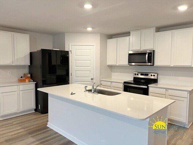 Foto del edificio - Spacious 4BR Home with Solar Panels & Smart Features in Patriot Ridge with Community Perks!