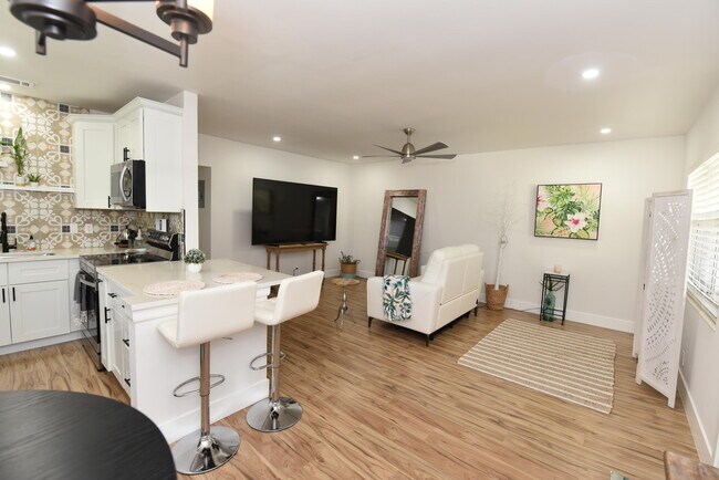 Foto del edificio - 112 Salisbury E