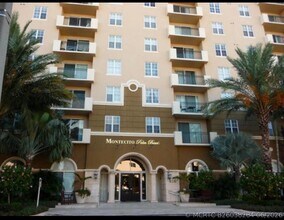 Building Photo - 616 Clearwater Park Rd