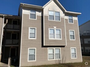 Building Photo - 1014 Brookhollow Dr