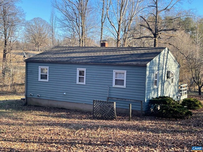 Building Photo - 5668 Jefferson Mill Rd