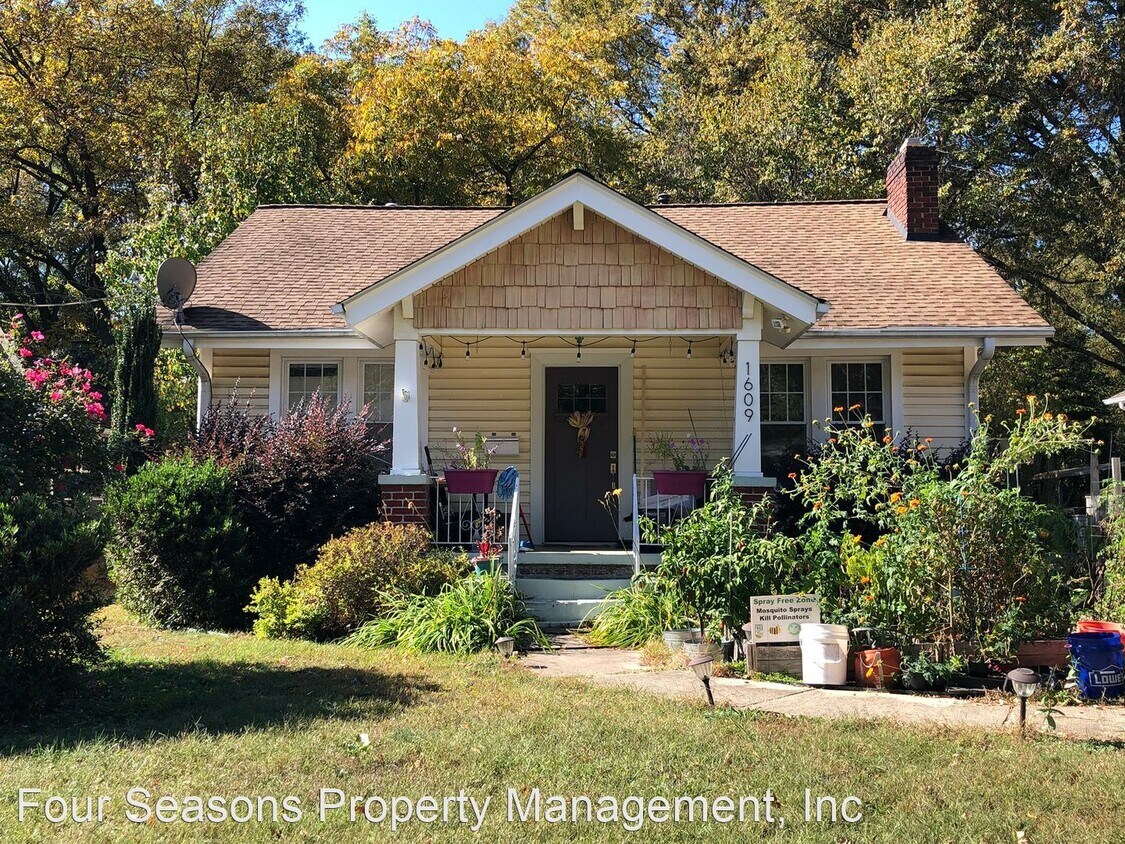 Foto principal - 2 br, 1 bath House - 1609 Pecan Avenue