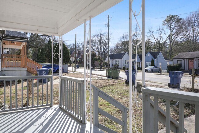 Building Photo - 15 Chappell Rd Unit B