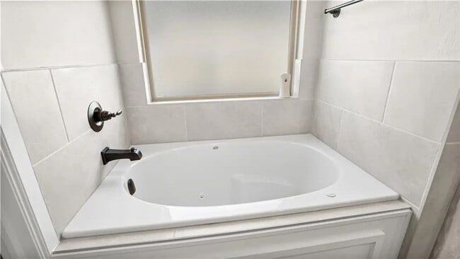 Building Photo - 4300 Palmetto Trail