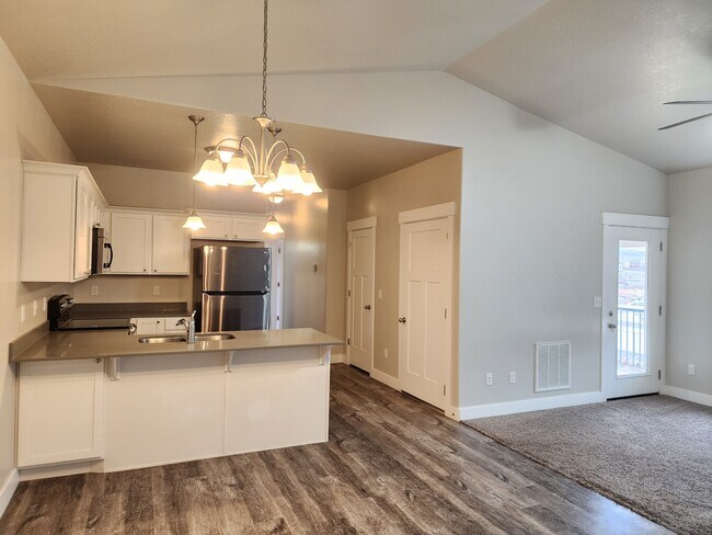 Foto del edificio - 3984 W 1850 N