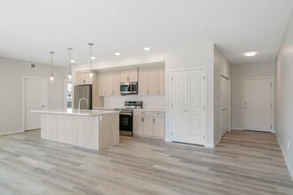 Building Photo - 33 Carringham Gate NW