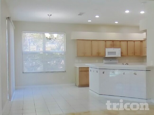 Foto del edificio - 850 Golden Pond Ct