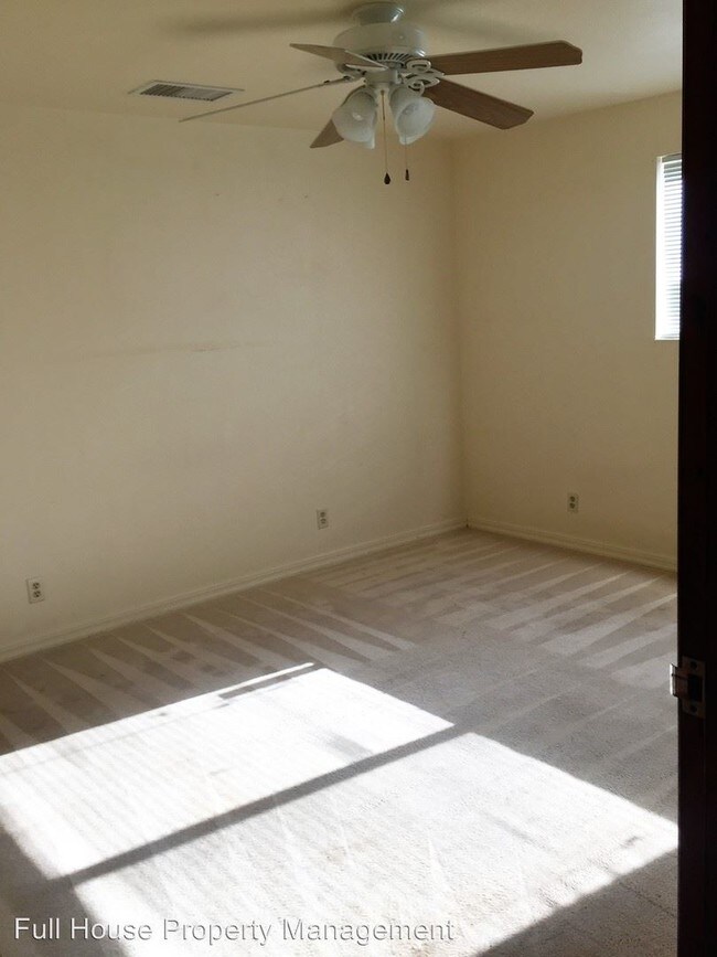 Building Photo - 2 br, 1 bath House - 1848 E. Springville