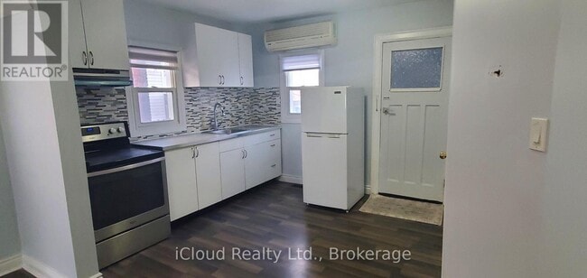 Photo du bâtiment - 2383 Weston Rd